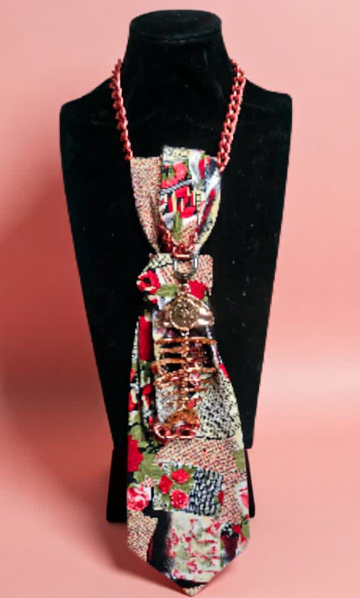 Cravatta Gioiello alamita personalizzata