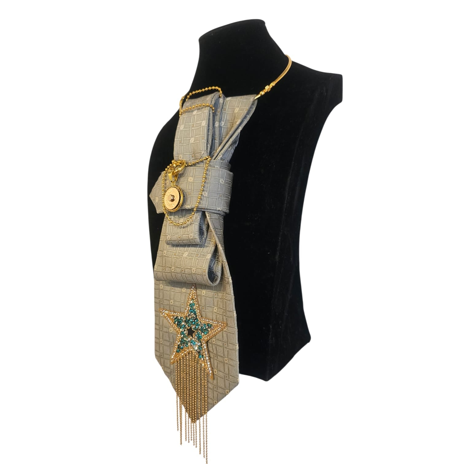 Cravatta Gioiello Shiny Star su manichino posizione laterale verso sinistra