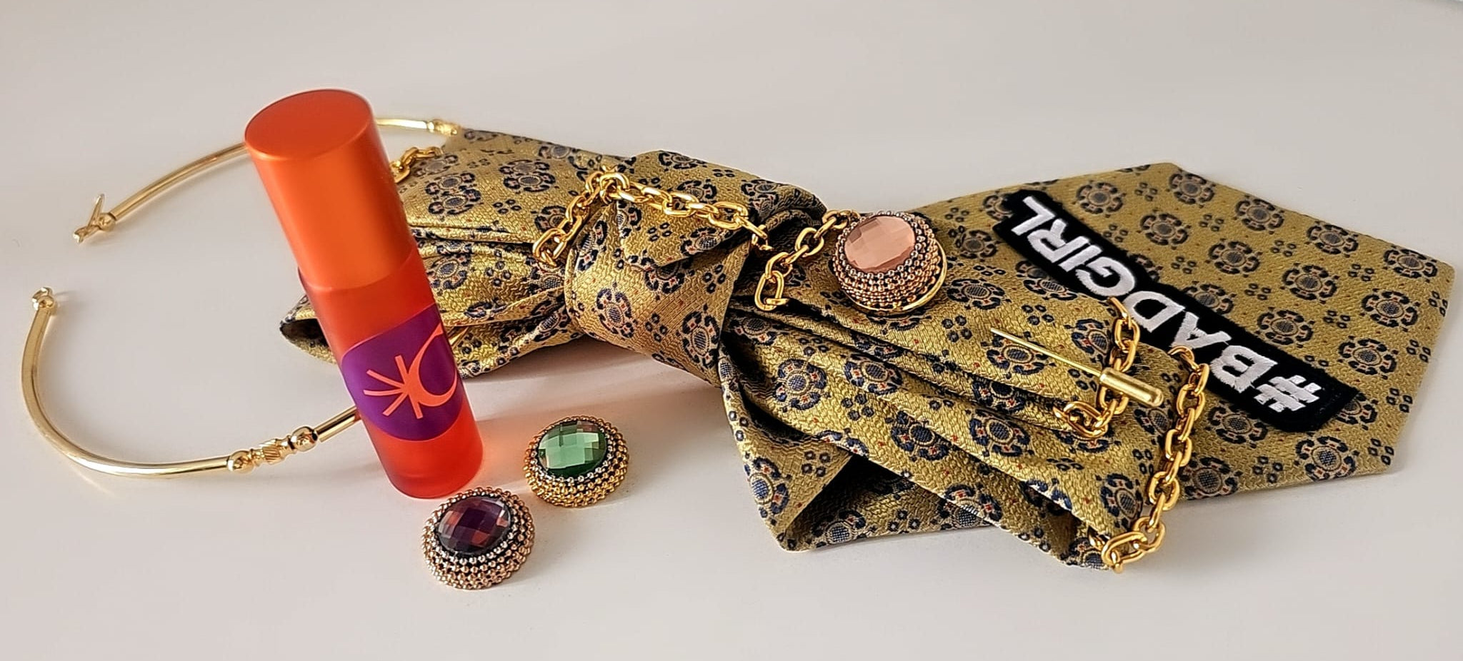 Kit trasformazione composto da set cravatta gioiello 4 pezzi in 1 + clap calamita extra + profumo Magnetika by Claudia De Rosa Jewelry
