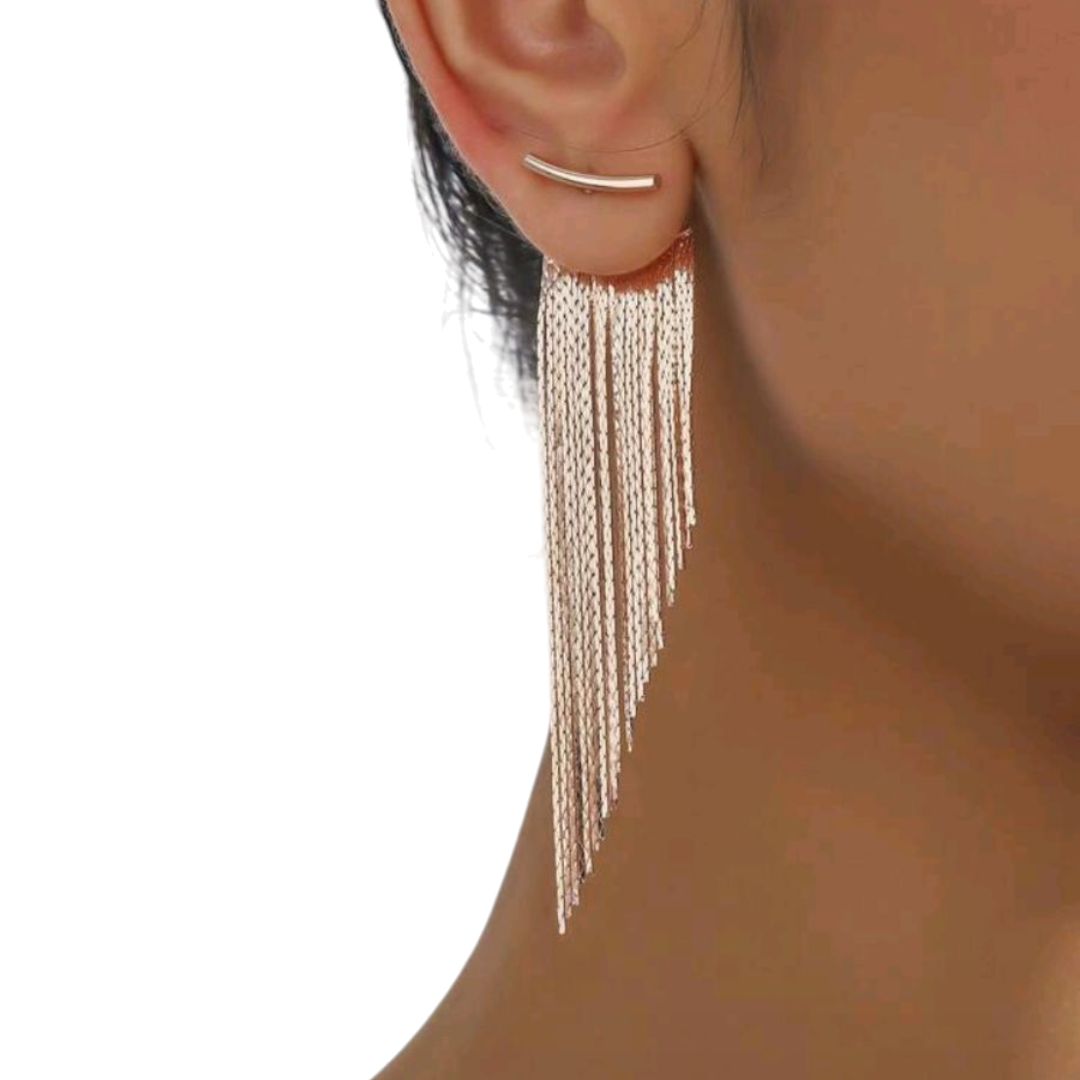 Orecchini Dynamite pendenti rockabilly oro rosa con catene indossati